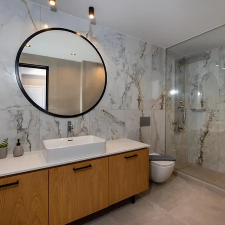 Manu Luxury Living スタロス