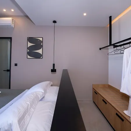 Manu Luxury Living * Stalós
